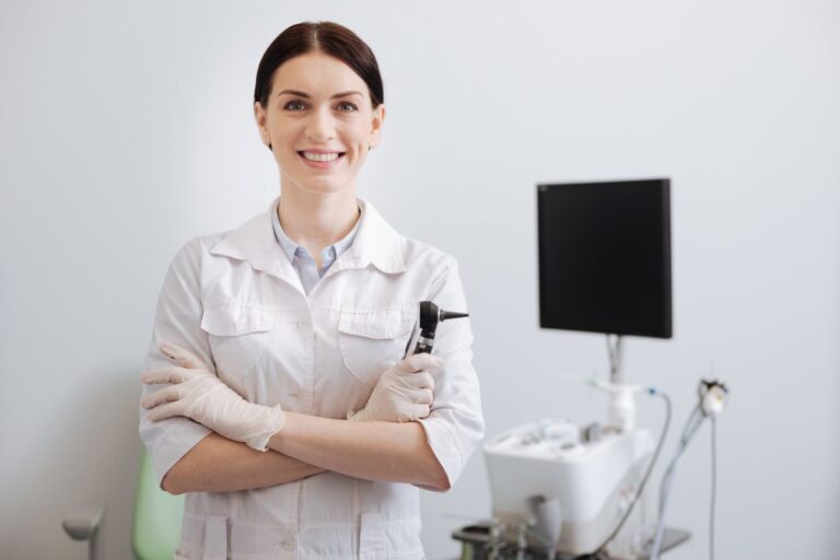 laryngolog a otolaryngolog